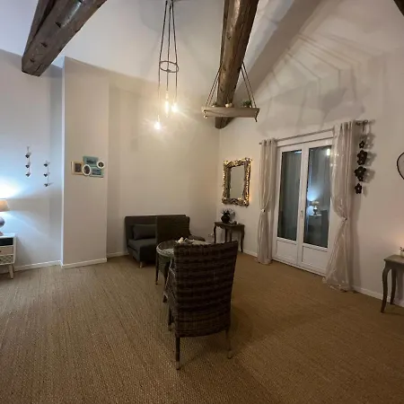 Au Coeur De La Demeure Homestay Lieuran-les-Beziers